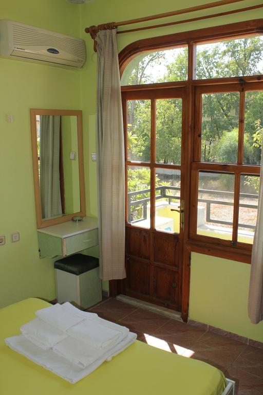 Flora Hotel Koycegiz  Pokoj fotografie